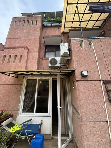 Kitchen in 3 BHK Apartment at Gail CGHS, Sector 56 – for Sale