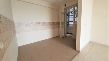 Room in 1 BHK Independent House at Aliganj – for Rent