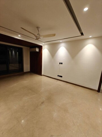 Room in 2 BHK Builder Floor at Cosmos Executive, Sector 3 – for Rent