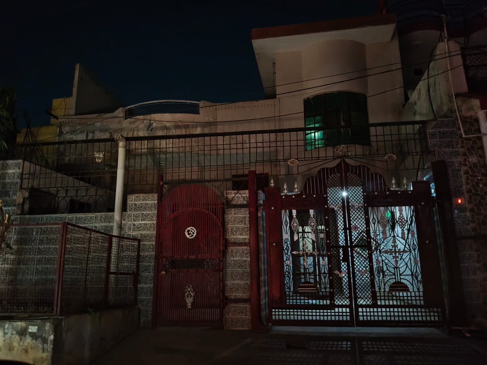 4 BHK + Pooja Room,Servant Room,Study Room,Extra Room Independent House For Sale in UIT Sector 3