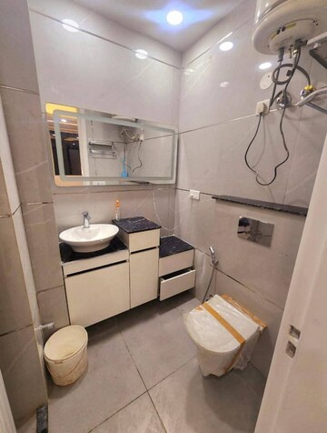 Bathroom in 3 BHK Apartment at Cosmos Executive, Sector 3 – for Rent