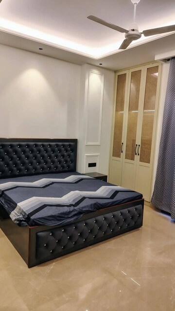 Bedroom in 1 BHK Apartment at Ansal Celebrity Suites, Sector 2 – for Rent