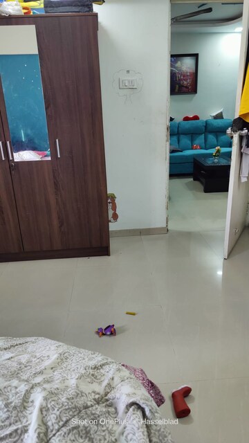 Room in 2 BHK Apartment at Samarthshree Vishwanath Apartments, Bavdhan – for Sale