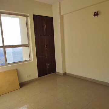 Room in 3 BHK Apartment at Eros Wembley Estate, Sector 50 – for Rent