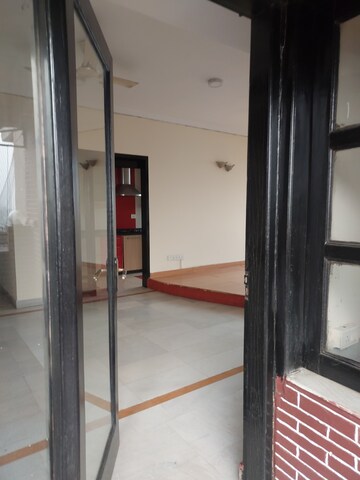 Building Lobby in 2 BHK Apartment at Ansal Sushant Estate, Sector 52 – for Rent