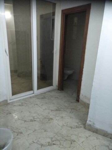 Building Lobby in 3.5 BHK Apartment at Supertech ORB, Sector 74 – for Rent