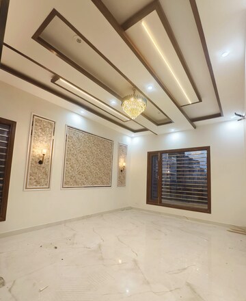 Room in 4 BHK Independent House at Sector 125 – for Sale