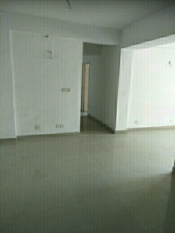 Room in 2.5 BHK Apartment at Supertech Cape Town, Sector 74 – for Rent