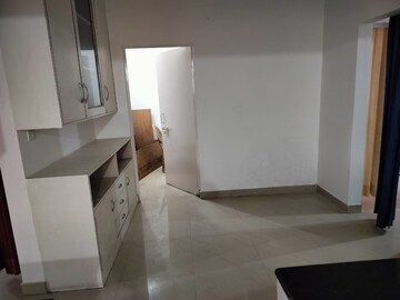 Bathroom in 3 BHK Apartment at Alaknanda Apartment Gomti Nagar, Gomti Nagar – for Rent