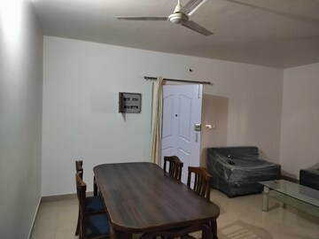 Living Room in 3 BHK Apartment at Alaknanda Apartment Gomti Nagar, Gomti Nagar – for Rent
