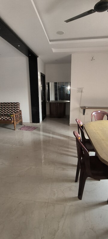 Parking in 3 BHK Apartment at Madhapur – for Rent