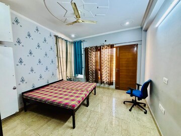 Bedroom in 3 BHK Builder Floor at Sector 49 – for Rent