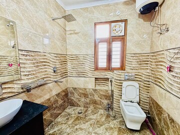 Bathroom in 3 BHK Builder Floor at Sector 49 – for Rent