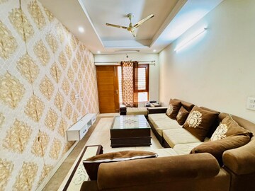 Living Room in 3 BHK Builder Floor at Sector 49 – for Rent