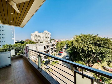 Balcony in 3 BHK Builder Floor at Sector 49 – for Rent