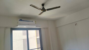 Furnished Amenities in 2 BHK Apartment at Goyal Orchid Blues, Shela – for Rent