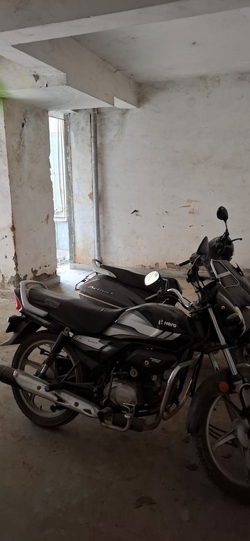 Gym in 1 BHK Apartment at Sector 10 Greater Noida – for Rent