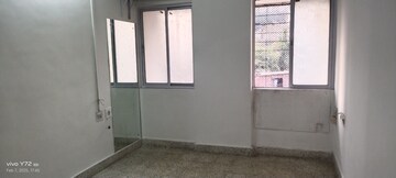 Room in 1 BHK Apartment at Riddhi Garden, Malad East – for Rent
