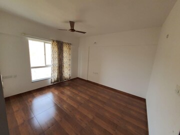 Room in 2 BHK Apartment at Kolte Patil Stargaze, Bavdhan – for Sale