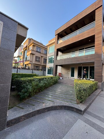 6+ BHK Independent House – Exterior View View at Sector 10a - for Sale