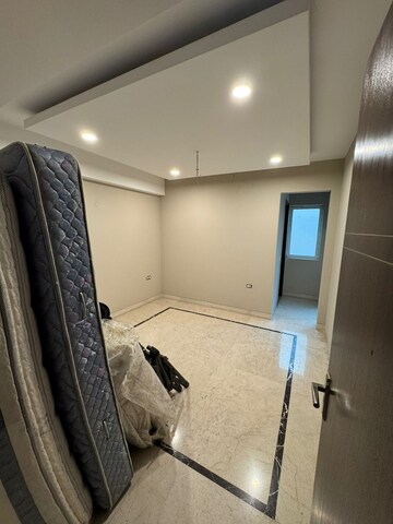 Bathroom in 6+ BHK Independent House at Sector 10a – for Sale