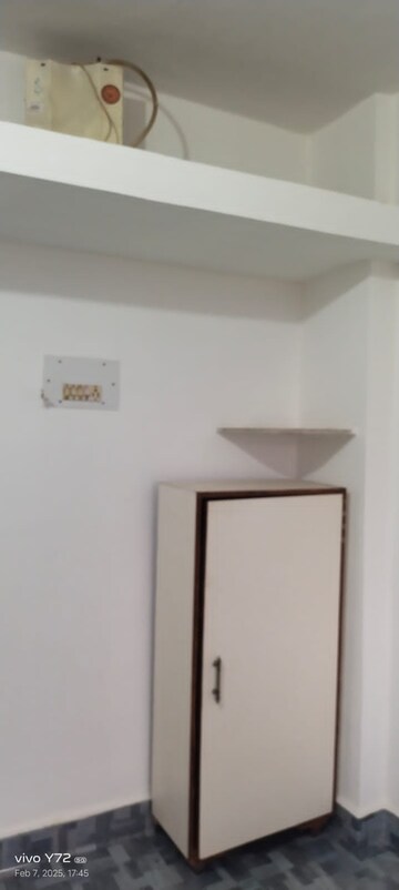 Room in 1 BHK Apartment at Riddhi Garden, Malad East – for Rent