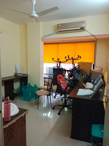  Office Space For Rent in Naupada