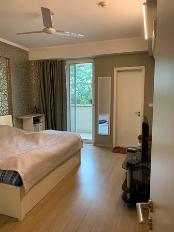 Bedroom in 3 BHK Apartment at DLF Park Place, Sector 54 – for Rent