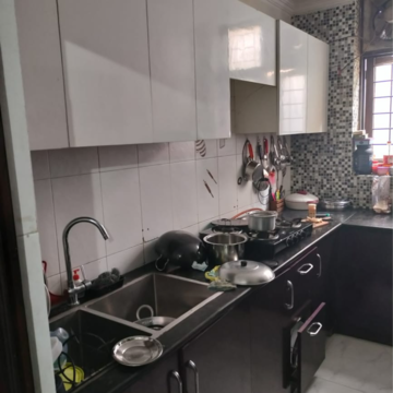 Kitchen in 2.5 BHK Villa at Sector 21 – for Rent