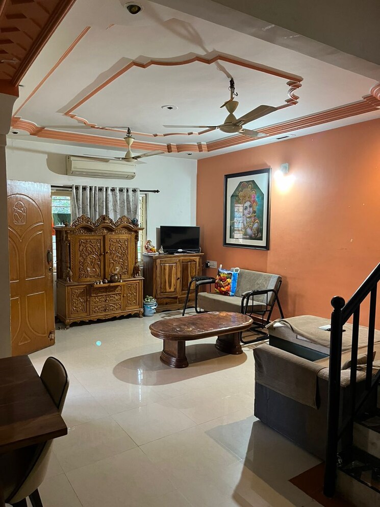 Living Room, south bopal 4 Bedroom 2560 Sq.Yd. Villa In South Bopal Ahmedabad 8190416