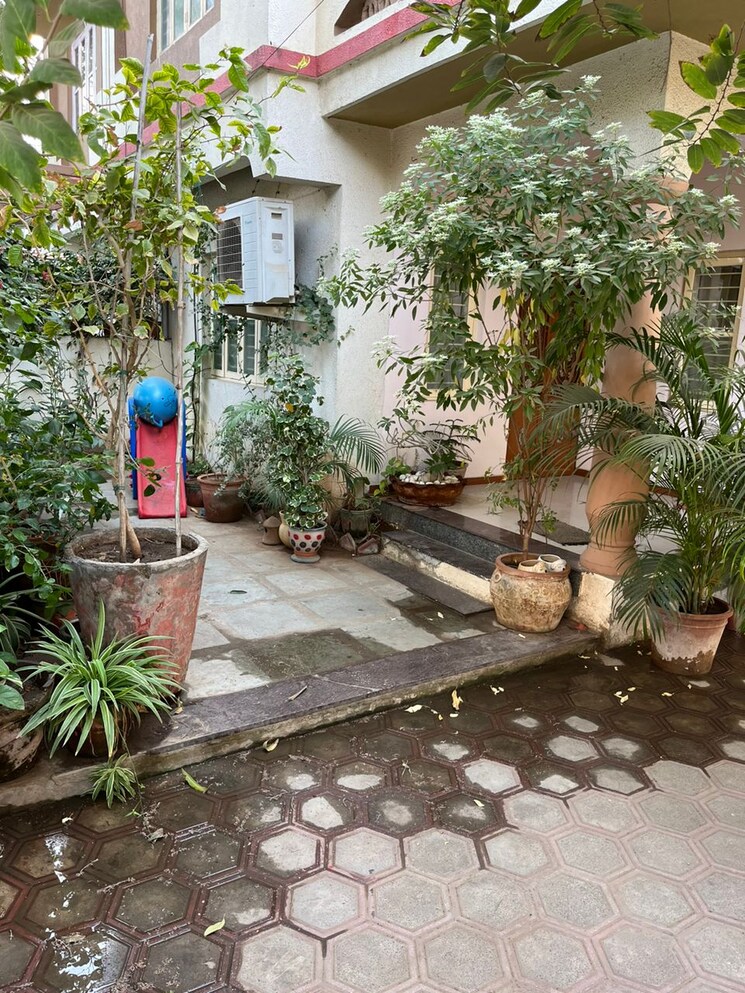 Balcony, south bopal 4 Bedroom 2560 Sq.Yd. Villa In South Bopal Ahmedabad 8190416