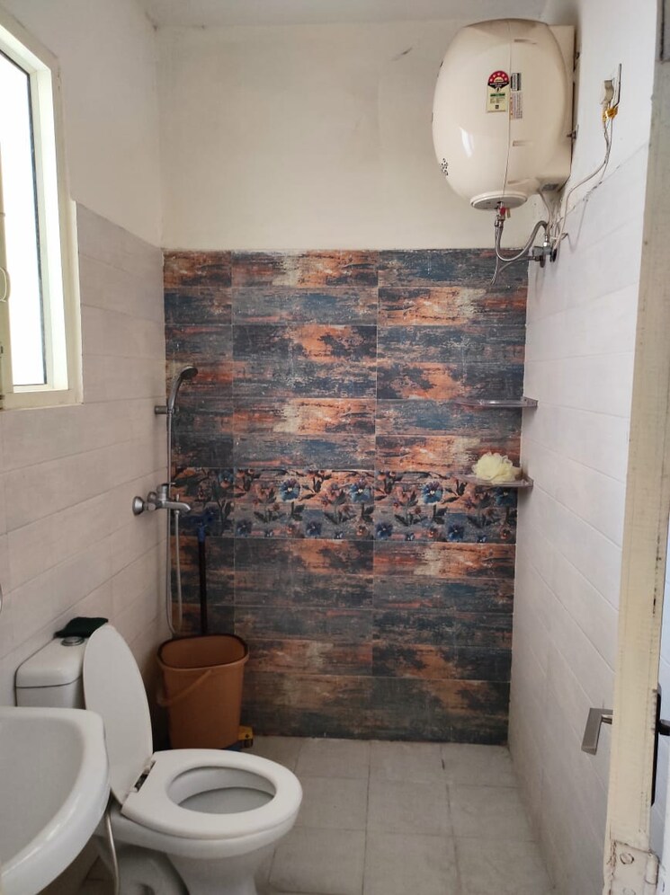 Bathroom, sector 116 1 Bedroom 680 Sq.Ft. Apartment In Sector 116 Mohali 8190505