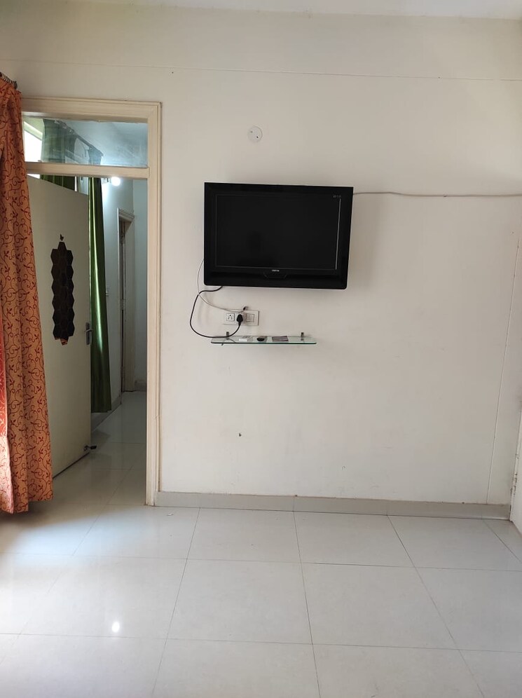 Room, sector 116 1 Bedroom 680 Sq.Ft. Apartment In Sector 116 Mohali 8190505