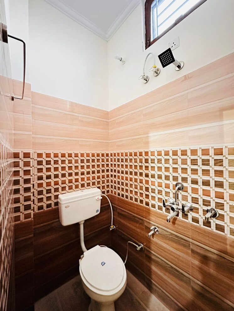 Bathroom, banjarawala 2 Bedroom 850 Sq.Ft. Independent House In Banjarawala Dehradun 8190516