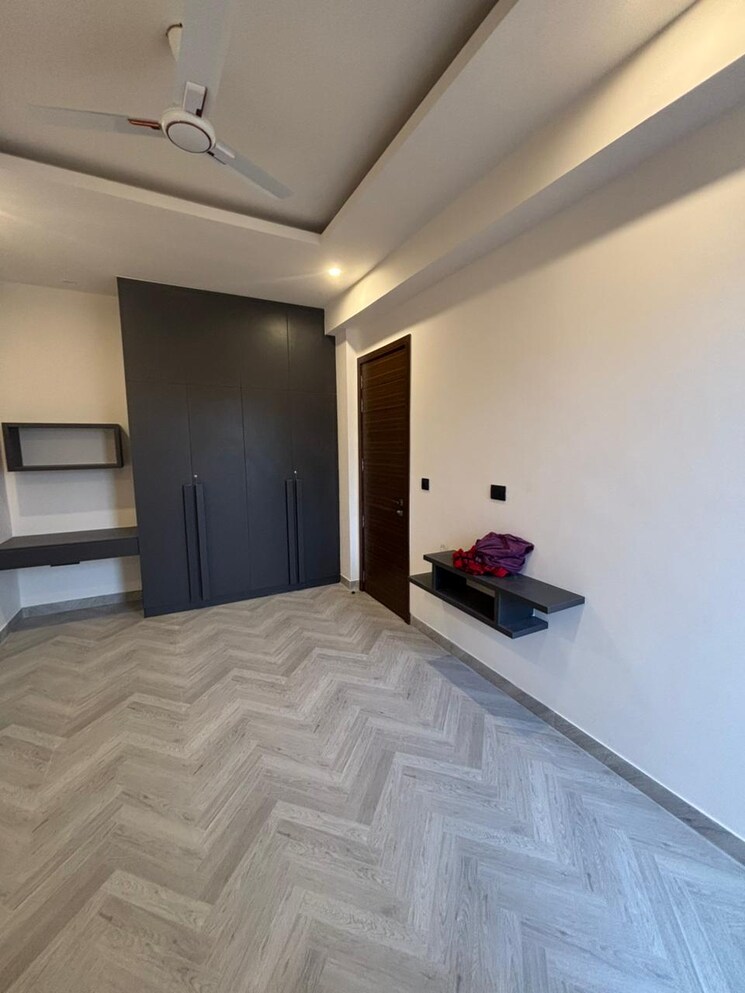 Bedroom, dlf-the-icon 4 Bedroom 2610 Sq.Ft. Apartment In Dlf Phase V Gurgaon 8190538