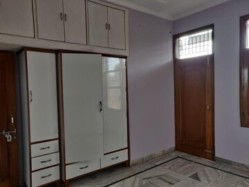 Building Lobby in 4 BHK Apartment at Sector 51 – for Rent