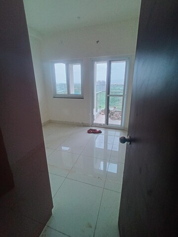 Bathroom in 2 BHK Apartment at Puravankara Silversands, Mundhwa – for Rent
