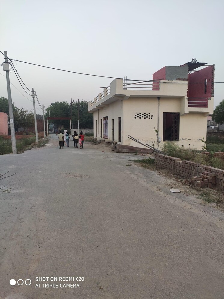 Exterior View, dhoom manikpur  100 Sq.Yd. Plot In Dhoom Manikpur Greater Noida 8190584