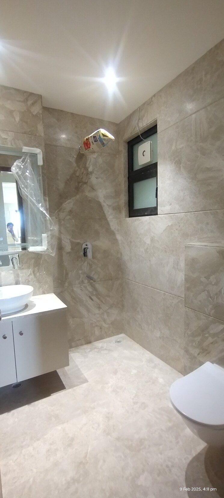 Bathroom, dwarka 3 Bedroom 185 Sq.Yd. Builder Floor In Dwarka Delhi 8190638
