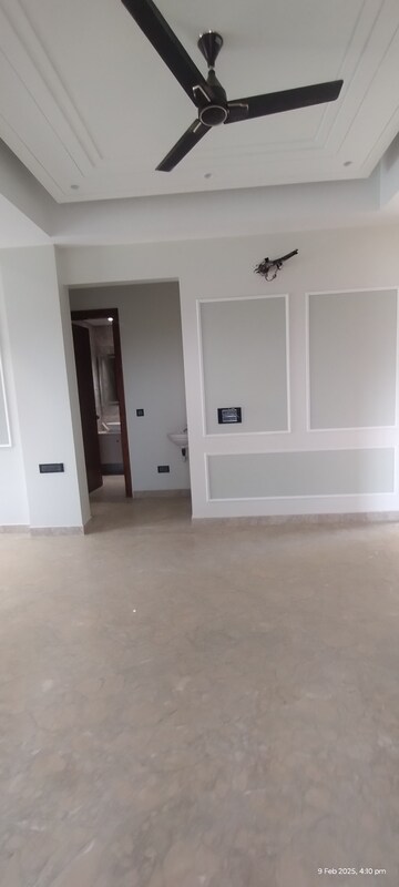 Building Lobby in 3 BHK Builder Floor at Dwarka – for Sale