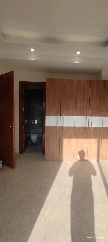 Building Lobby in 3 BHK Builder Floor at Dwarka – for Sale
