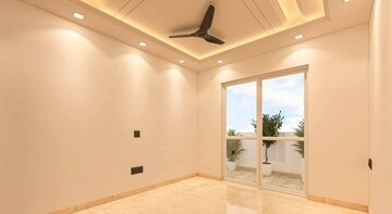 Bedroom in 3 BHK Builder Floor at Sector 28 – for Sale