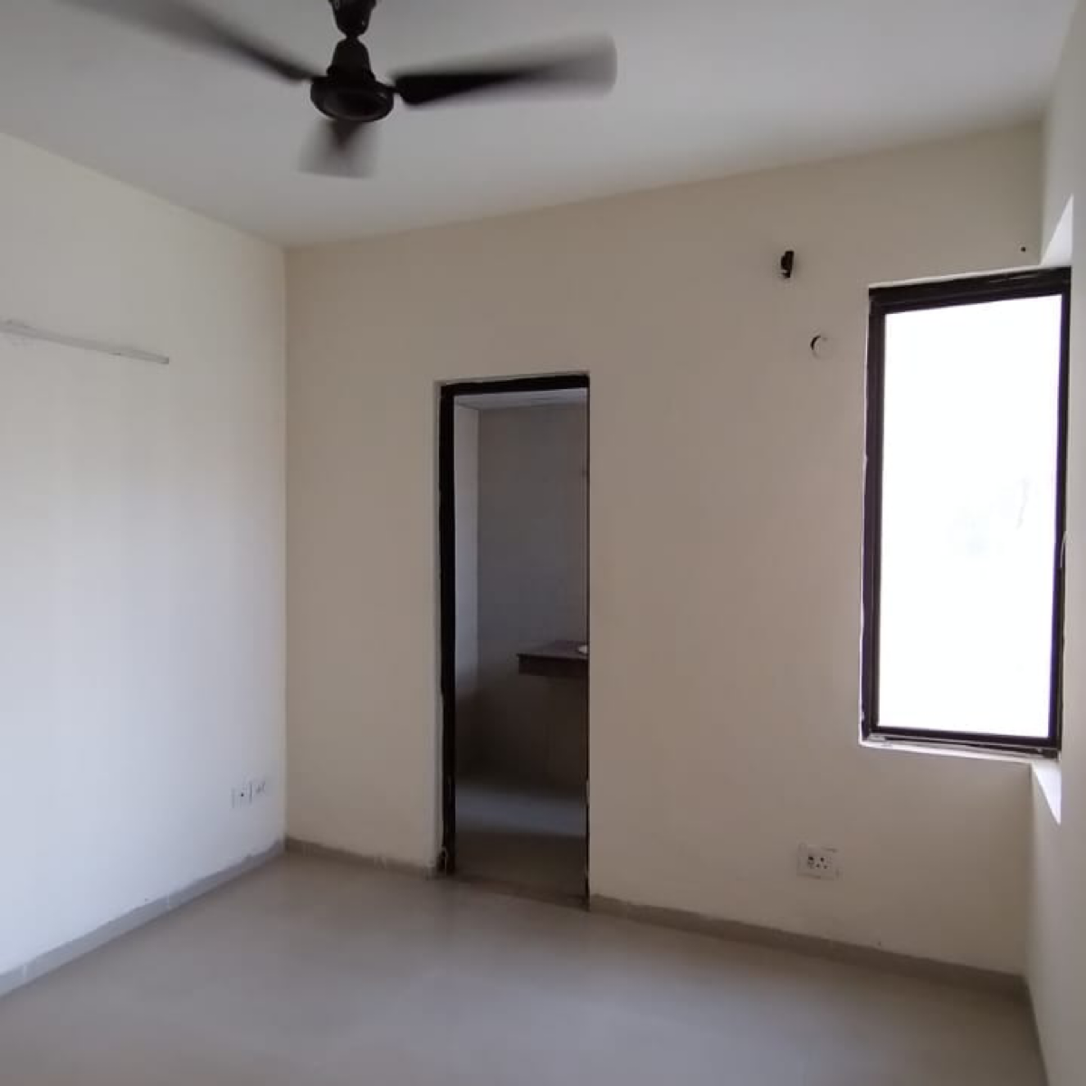 2 BHK Apartment For Sale in Logix Blossom County