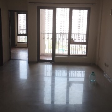 Room in 2 BHK Apartment at Logix Blossom County, Sector 137 – for Sale