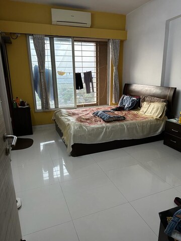 Bedroom in 2 BHK Apartment at Vakola – for Rent