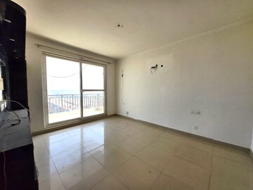Room in 3 BHK Apartment at Green Valley Heights, Dhakoli Village – for Sale