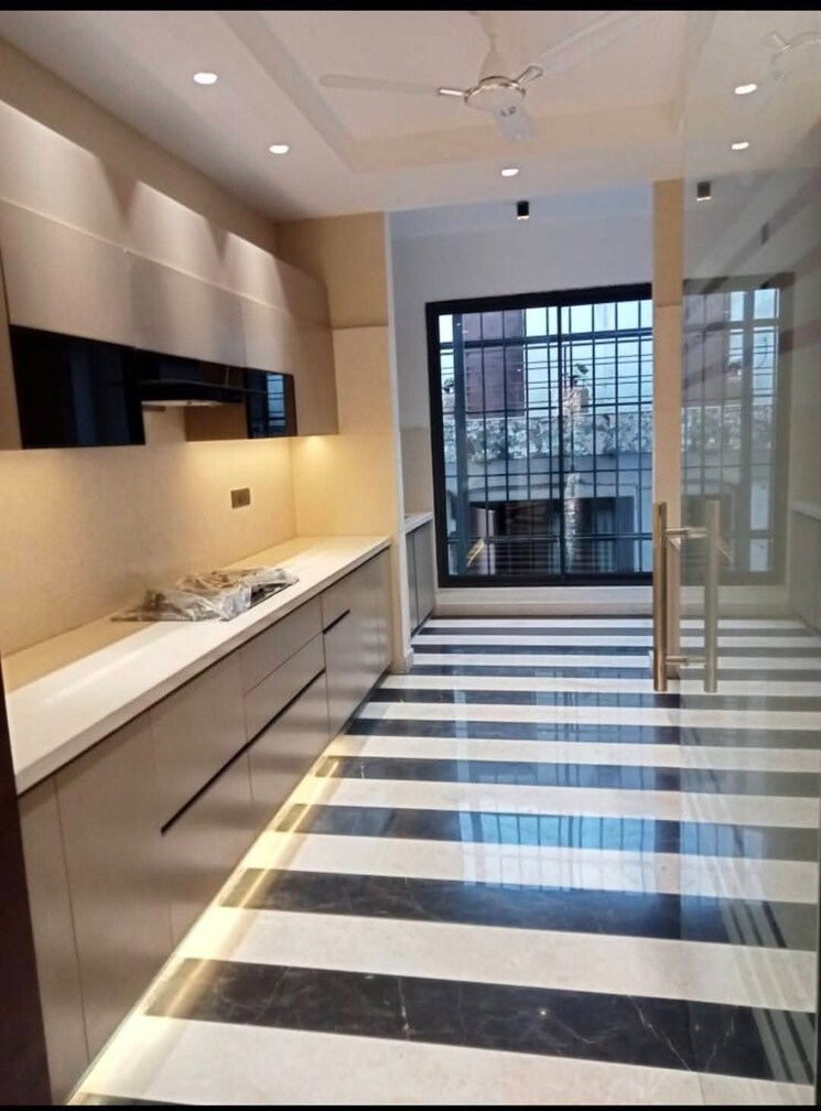 Kitchen, emaar-the-palm-drive-the-premier-terraces 3 Bedroom 1950 Sq.Ft. Apartment In Sector 66 Gurgaon 8190712