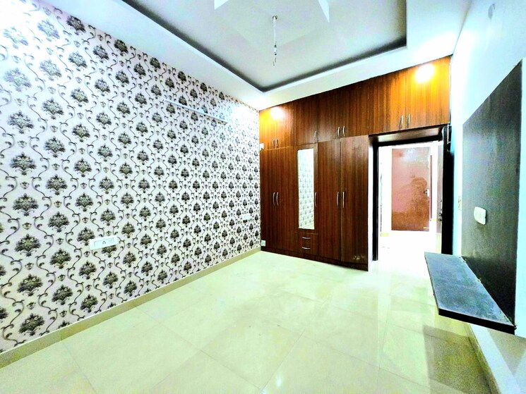 Bedroom, guru-nanak-enclave 2 Bedroom 100 Sq.Yd. Builder Floor In Dhakoli Zirakpur 8190794