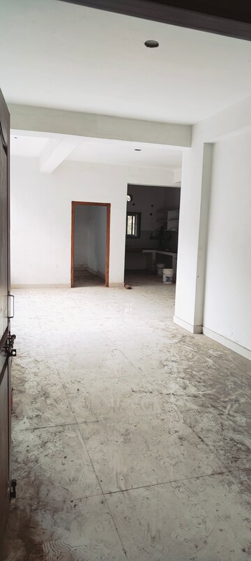 Room in 2 BHK Apartment at Kukatpally – for Sale