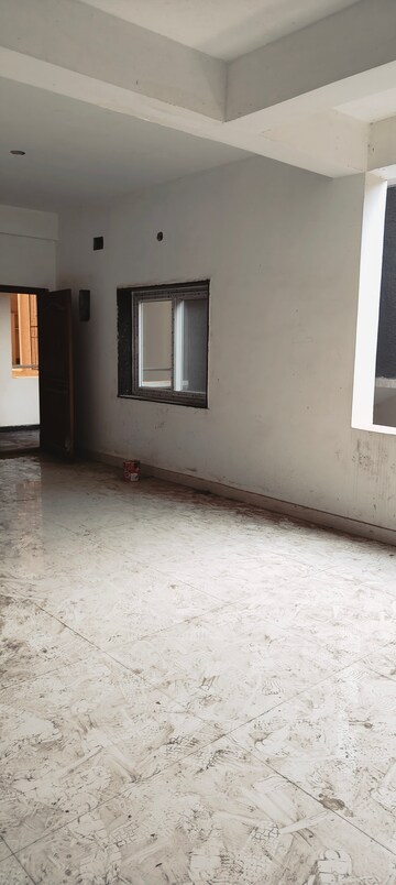Room in 2 BHK Apartment at Kukatpally – for Sale